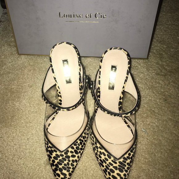 Sassy and stylish animal print mule! Size 9M - Picture 2 of 3
